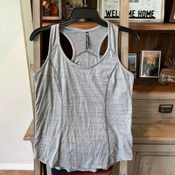 Kuhl women’s featherweight racerback tank top size small - Picture 1 of 10